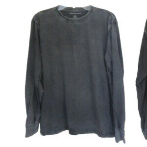 American Eagle Gray Distressed Crewneck Long Sleeved T-Shirt
